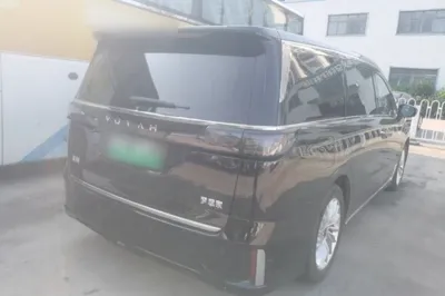 Voyah Dream 2024, 45599 км, за 30135 USD