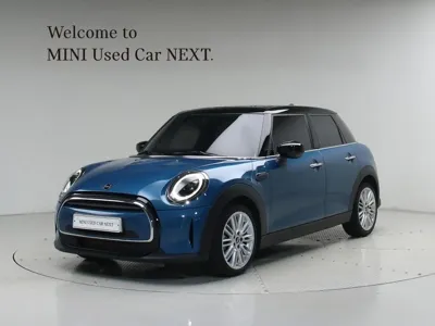 MINI Cooper · 2022 год