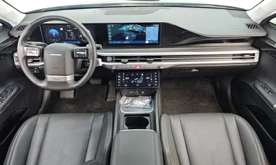 Hyundai Grandeur 2023, 47675 км, за 18688.54 USD - фото 7