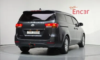 Kia Canival 2018, 77198 км, за 6170.41 USD