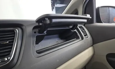 Kia Canival 2018, 77198 км, за 6170.41 USD - фото 26