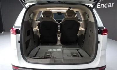 Kia Canival 2023, 47025 км, за 20907.18 USD - фото 35