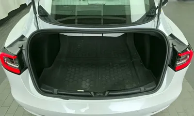 Tesla Model 3 2020, 126448 км, за 14951.56 USD - фото 20