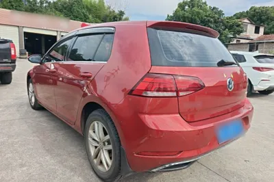 Volkswagen Golf 2019, 19900 км, за 10184 USD