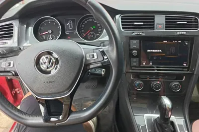 Volkswagen Golf 2019, 19900 км, за 10184 USD - фото 12