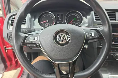 Volkswagen Golf 2019, 19900 км, за 10184 USD - фото 13