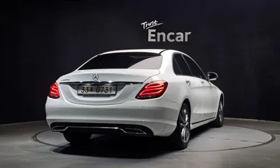 Mercedes-Benz C-Class 2016, 57992 км, за 10326.23 USD