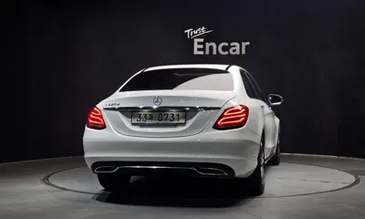 Mercedes-Benz C-Class 2016, 57992 км, за 10326.23 USD