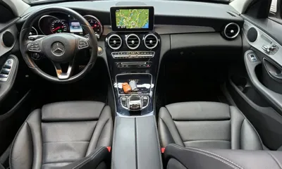 Mercedes-Benz C-Class 2016, 57992 км, за 10326.23 USD - фото 7