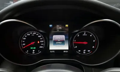 Mercedes-Benz C-Class 2016, 57992 км, за 10326.23 USD - фото 8