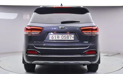Kia Sorento 2016, 119389 км, за 8131.68 USD