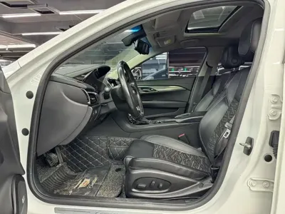 Cadillac ATS-L 2018, 100000 км, за 9387.69 USD