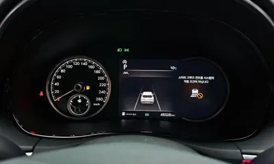 Genesis GV70 2023, 48328 км, за 25371.65 USD - фото 8