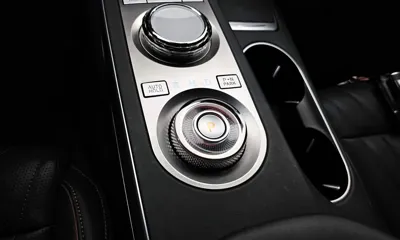 Genesis GV70 2023, 48328 км, за 25371.65 USD - фото 9