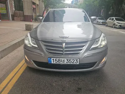 Hyundai Genesis 2012, 71700 км, за 6370.67 USD