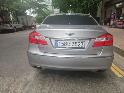 Hyundai Genesis 2012, 71700 км, за 6370.67 USD