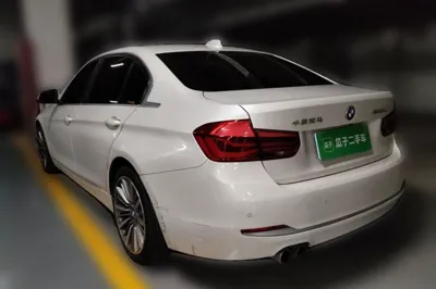 BMW 3 Series 2019, 42900 км, за 14789 USD