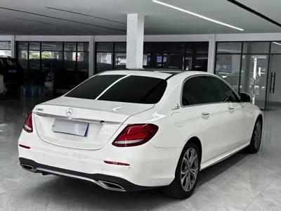 Mercedes-Benz E-Class 2020, 119000 км, за 26014.8 USD