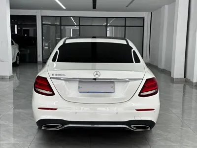 Mercedes-Benz E-Class 2020, 119000 км, за 26014.8 USD