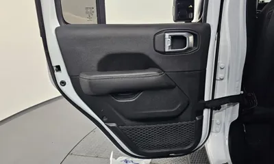 Jeep Wrangler 2022, 45567 км, за 27432.59 USD - фото 25