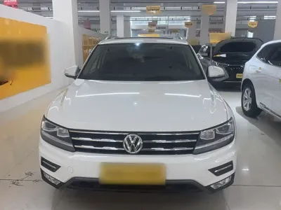 Volkswagen Tiguan L 2020, 53500 км, за 14287.54 USD