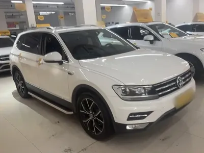 Volkswagen Tiguan L 2020, 53500 км, за 14287.54 USD