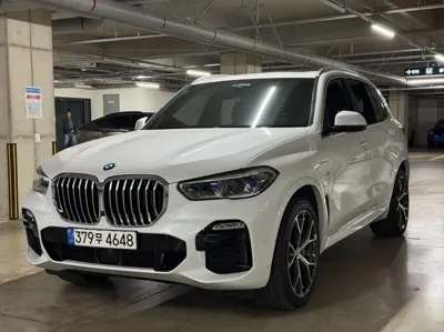 BMW X5 · 2021 год