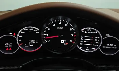 Porsche Panamera 2021, 19457 км, за 102411.62 USD - фото 8