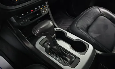 ChevroletGMDaewoo Colorado 2020, 88409 км, за 12913.9 USD - фото 9