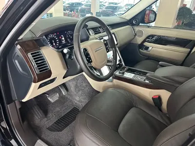 Land Rover Range Rover 2020, 126000 км, за 105791.94 USD