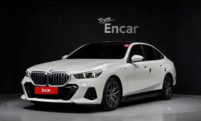 BMW i5