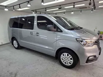 Hyundai Starex 2019, 126716 км, за 9833.27 USD