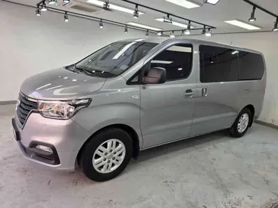 Hyundai Starex 2019, 126716 км, за 9833.27 USD