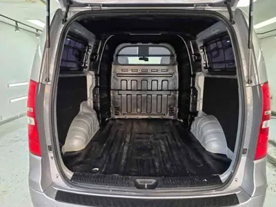 Hyundai Starex 2019, 126716 км, за 9833.27 USD - фото 8