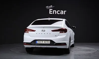 Hyundai Avante 2019, 179757 км, за 5667.76 USD