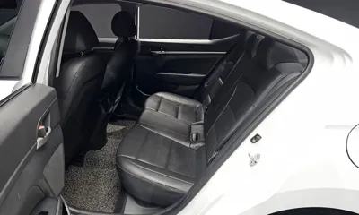 Hyundai Avante 2019, 179757 км, за 5667.76 USD - фото 12