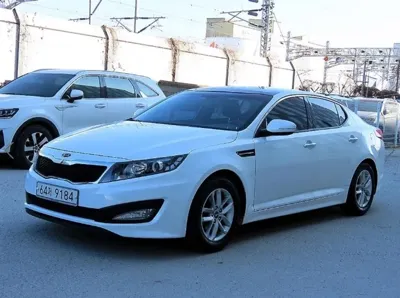 Kia K5 2011, 44104 км, за 3246.16 USD