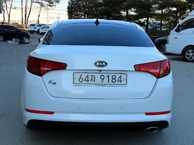 Kia K5 2011, 44104 км, за 3246.16 USD