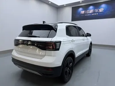 Volkswagen T-Cross 2023, 32000 км, за 13022.11 USD - фото 6