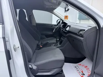 Volkswagen T-Cross 2023, 32000 км, за 13022.11 USD - фото 8