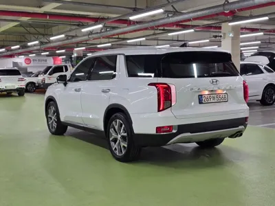 Hyundai Palisade 2022, 92296 км, за 17255.97 USD - фото 6
