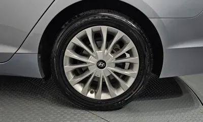 Hyundai Sonata 2016, 155067 км, за 5005.52 USD