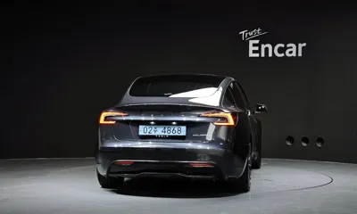 Tesla Model 3 2024, 25106 км, за 31442.83 USD