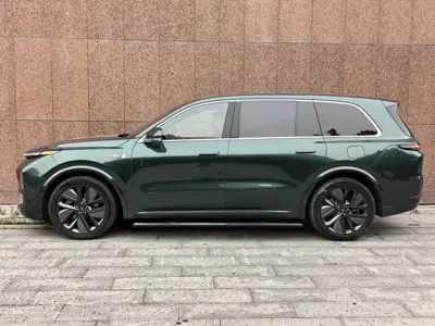 Li Auto Li L9 2024, 56000 км, за 35384.68 USD