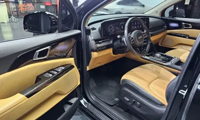 Kia Canival 2023, 61866 км, за 19209.47 USD - фото 10