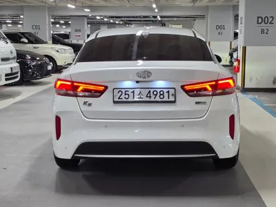 Kia K5 2019, 71693 км, за 11093.61 USD