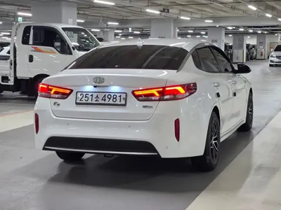 Kia K5 2019, 71693 км, за 11093.61 USD