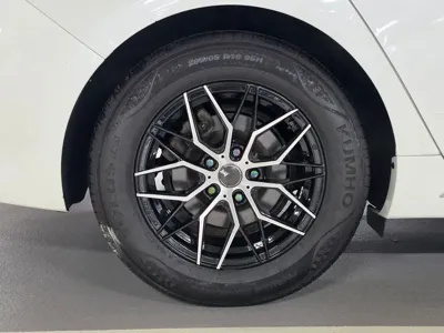Kia K5 2019, 71693 км, за 11093.61 USD