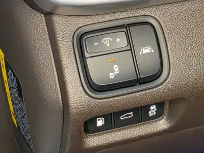 Kia K5 2019, 71693 км, за 11093.61 USD - фото 7