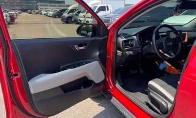 Kia Stonic 2018, 129123 км, за 4850.99 USD - фото 12